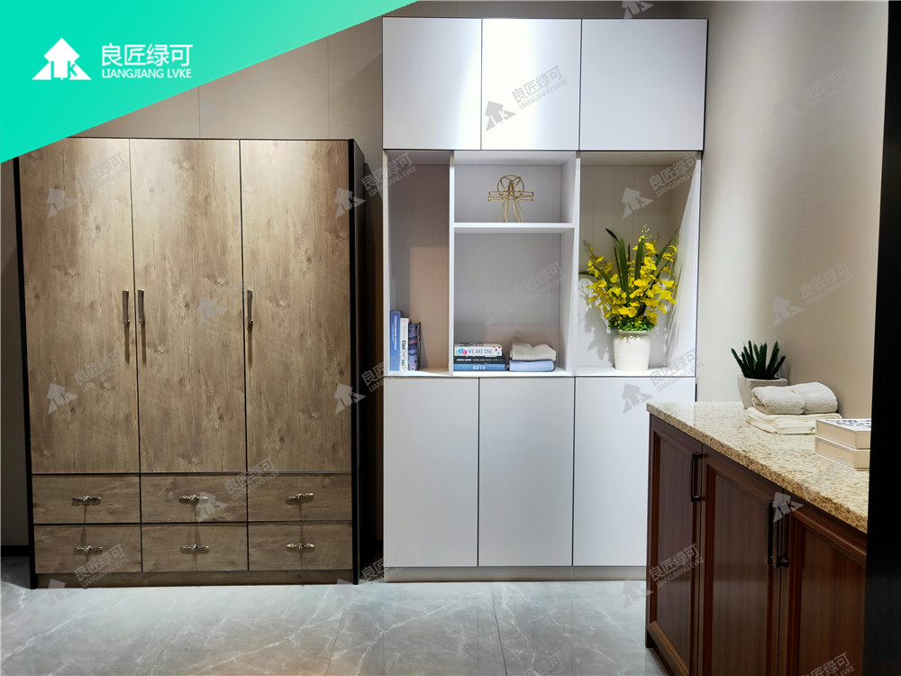 全铝订制衣柜-简木纹