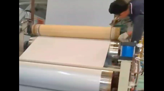 绿可生产全铝蜂窝吊顶大板即无胶蜂窝大板！